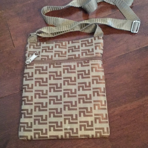 Crossbody purse - Picture 3 of 3